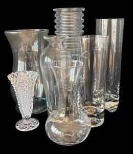 P - Collection of Crystal & Clear Glass Vases