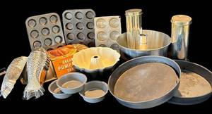 P - Bakeware including Muffin Tins, Molds, Bundt Pan and More