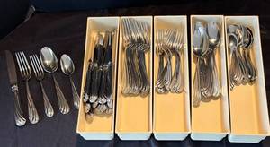 P - Mikasa Swirl Flatware Set - 58-Piece Stainless Steel