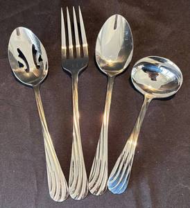P - Mikasa Swirl Serving Utensils