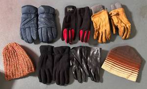 G - Gloves & Hats