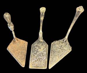 K - Three PieCake Servers with Engraved Vintage Floral Pattern