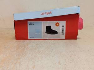 NEW CAT & JACK KIDS HONOR BOOTS SIZE 3 BLACK