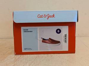 NEW CAT & JACK KIDS RUNE SNEAKERS SIZE 6 BROWN
