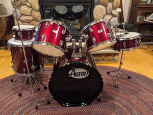 ASTRO 6-PIECE DRUM KIT