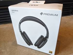 BLUETOOTH OVER-EAR PREMIUM NATURAL DEEP BASS HEADPHONES wMICROPHONE