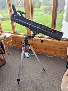 BUSHNELL VOYAGER 900MM REFLECTOR TELESCOPE WITH STORAGE BOX