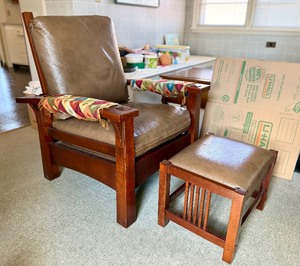 Very Nice Genuine STICKLEY Oak Armchair wMatching Ottoman