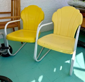 2 Vintaeg Yellow Metal Springer Porch Chairs