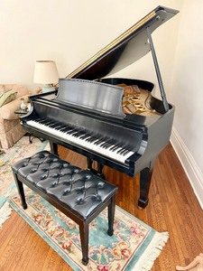 Wonderful STEINWAY Grand Piano in Excellent Condition &amp Recently Tuned - FREE DELIVERY