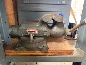 Heavy Duty DURACRAFT Industrial 5 Swivel Bench Vise