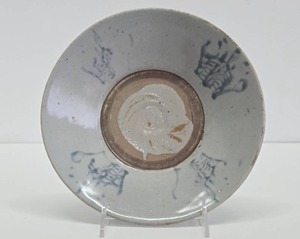 Excellent Condition Early Antique Chinese Swatow Charger or Bowl