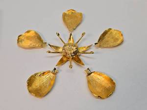 Mint in Box Vintage Mid Century Sectional Metal Party Flower&nbsp