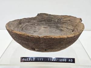 Exceptional Ancient, Pre-Columbian, Mesoamerican etc Pottery Collection #1 - Pueblo Bowl - Circa 1100 AD