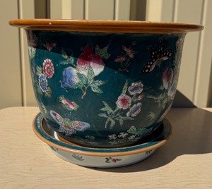 Large Signed Vintage Oriental Ceramic Planter wTray