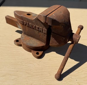 Vintage PARKER Swivel Anvil Vise
