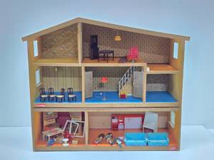 Very Nice Vintage LUNDBY 2-Section Dollhouse wFurniture &amp Accessories