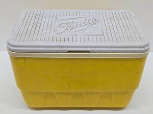 Vintage SCHLITZ Beer Advertising Cooler
