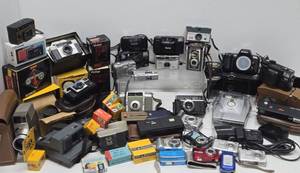Excellent HUGE Lot of Assorted Cameras