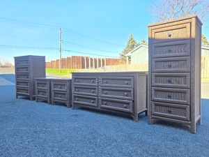 High End HENRY LINK Wicker Bedroom Set w3 Dressers &amp 2 End Tables