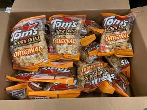 RI 4 - Toms Original Pork Skins - Chicharrones 2.37 oz Bags