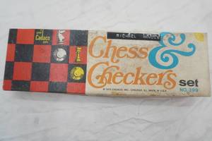 Vintage 1973 Chess & Checkers