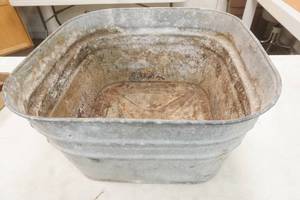 Vintage Galvanized Square Wash Tub (no holes)