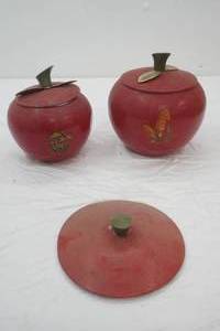 Vintage Apple Shaped Storage Canisters. Aluminum (with 1 extra lid)
