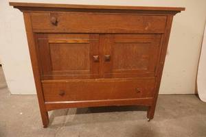 Antique Oak Sideboard Or Buffet. 44Wx17.5Dx40H
