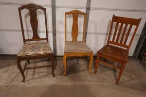(3ct) Vintage Wooden Chairs