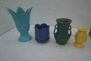 Vintage Turquoise Blue Tulip Vase Vintage USA Robinson Ransbottom Pottery Matte Green Speckled art deco vase