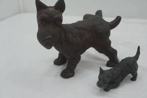 Vintage Cast Iron Scottie Dog Figurine & smaller metal Scottie Figurine