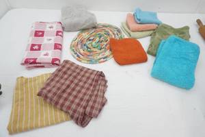 Table Cloth, Hand Towels, Wash Cloths