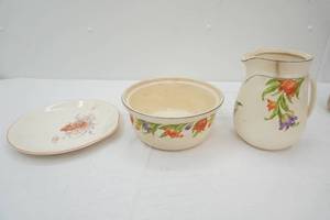 Vintage Hotoven Harker TulipFloral pattern Pitcher, Dish, and plate