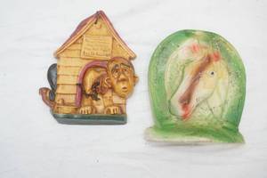 Vintage Ceramic Wall Plaques. Doghouse Blues & Chaulkware Horse Head Figurine