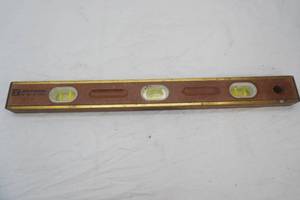 Johnson 2 wooden level