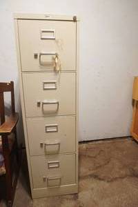 4-Drawer Metal File Cabinet 15x 26x 52.5
