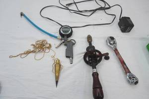 Harley Davidson Battery Tender Vintage Hand-Crank Drill egg Beater Thorsen 8-in-1 dog bone style socket wrench Vintage Brass Plumb Bob digital tire pressure gauge and inflator