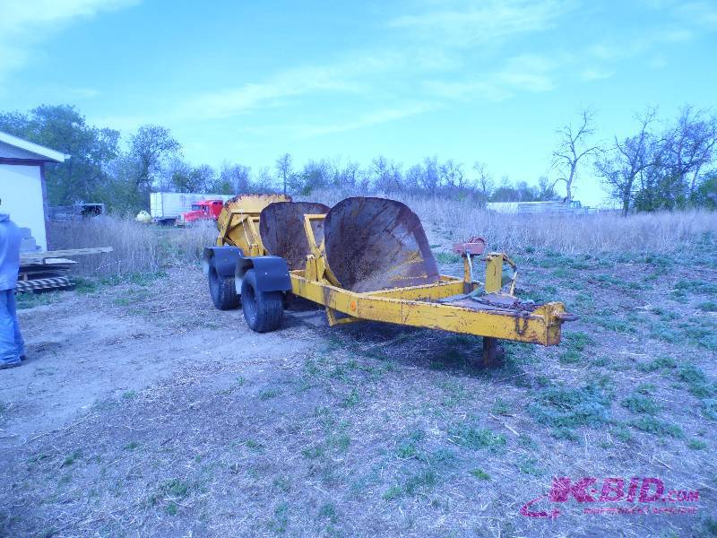 1987 HMDE tree pod trailer