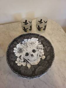 222 Fifth Marbella Skull Porcelain Plate & 2 Glass Tumblers - Dishwasher & Microwave Safe
