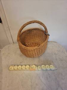 Wicker Basket with Tealight Candle Set in Plastic Tray