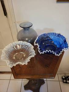 Blue Glass Vase with 2 Ruffled Edge Bowls -fenton colonial blue bowl (Lot of 3)