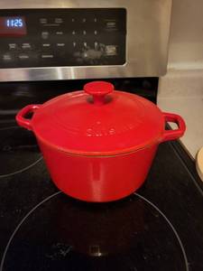Le Creuset Cast Iron Dutch Oven with Lid