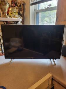 TCL Roku TV - 50-Inch Class LED Smart TV with Remote