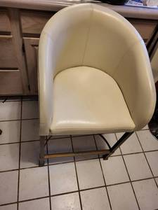 Vinyl Bar Stool with Curved Back and Circular Footrest