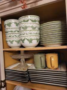 Assorted Green Pattern Ceramic Dinnerware Set - Bowls, Plates, Mugs, Cake Stand & Tile
