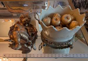 Antique Ice-Cracked Glaze Crackle-Glaze Ceramic piece with Scalloped Crown Edge, Cherub Angels on Ornate Metal Base