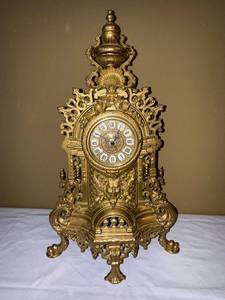 Italian Rococo Style Mantel Clock Gilt Metal Quartz 21in Tall