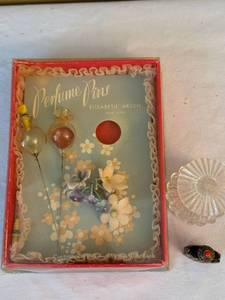 Elizabeth Arden Perfume Pins Vanity Lot w Box Glass Bottles Vintage