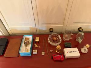Vintage Miscellaneous Collectibles Lot Clock Cameo Mug SwissTech